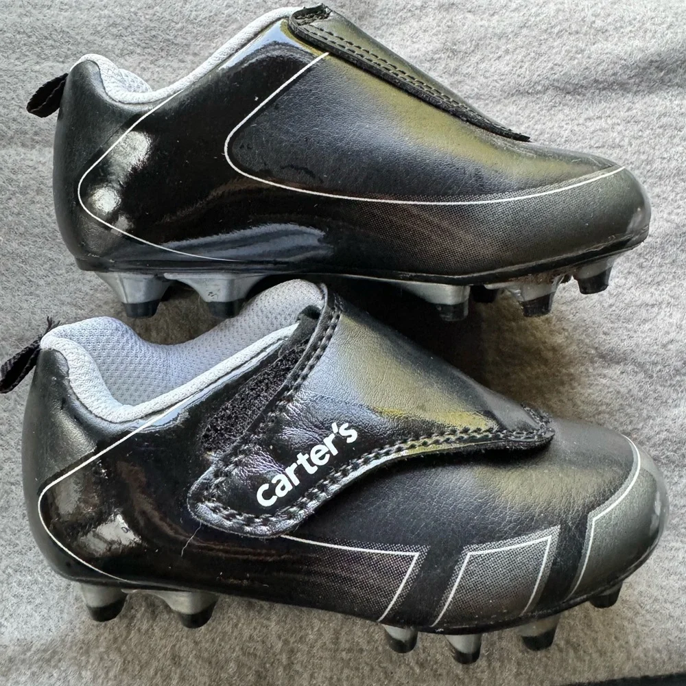 Toddler soccer cleats size 7c